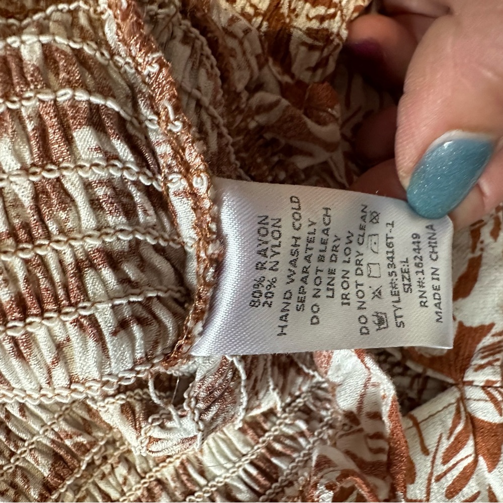 Juniors Size Large Smocked Crop Top / Blouse, NWOT - Picture 8 of 9